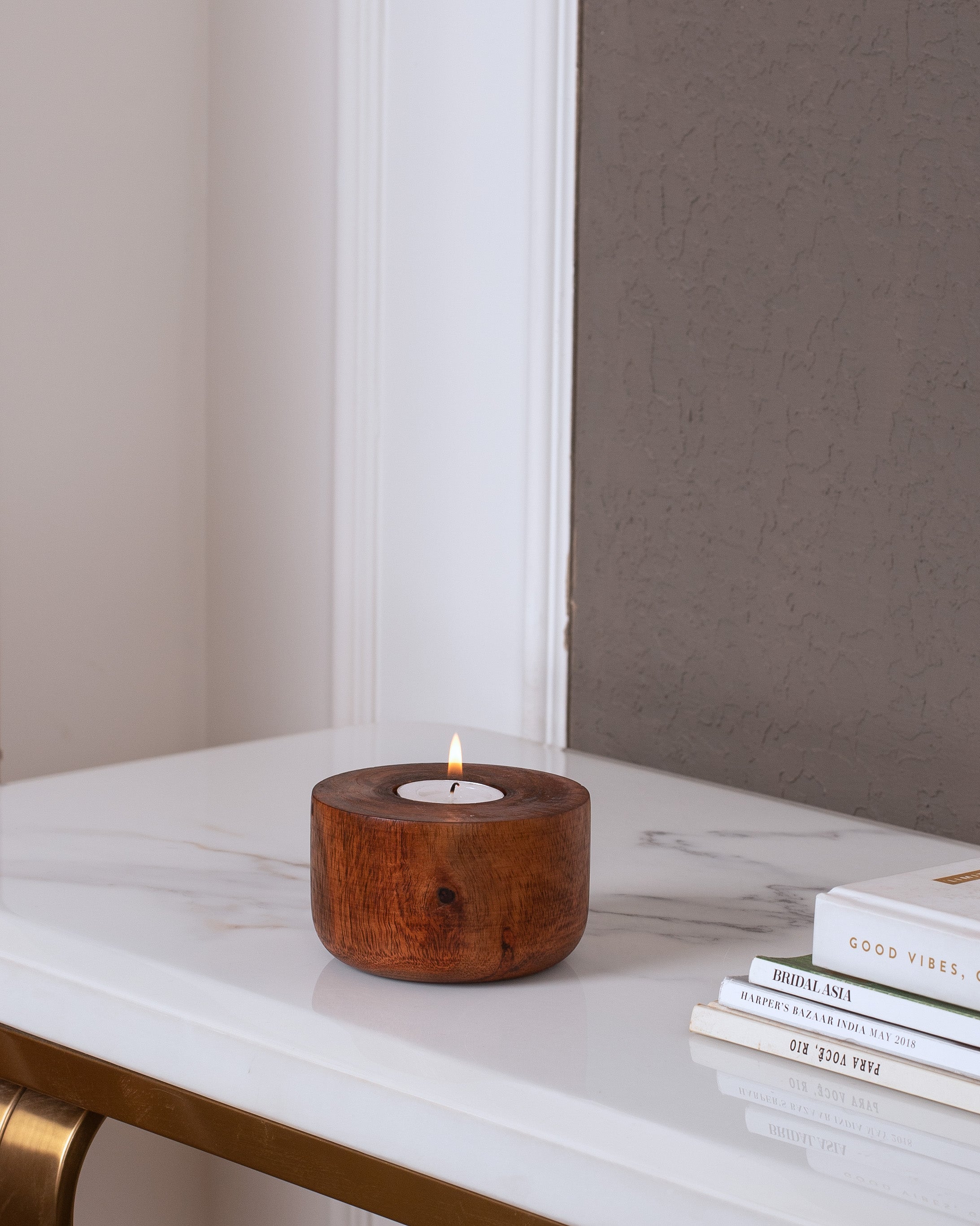 FLAME NEST CANDLE HOLDER