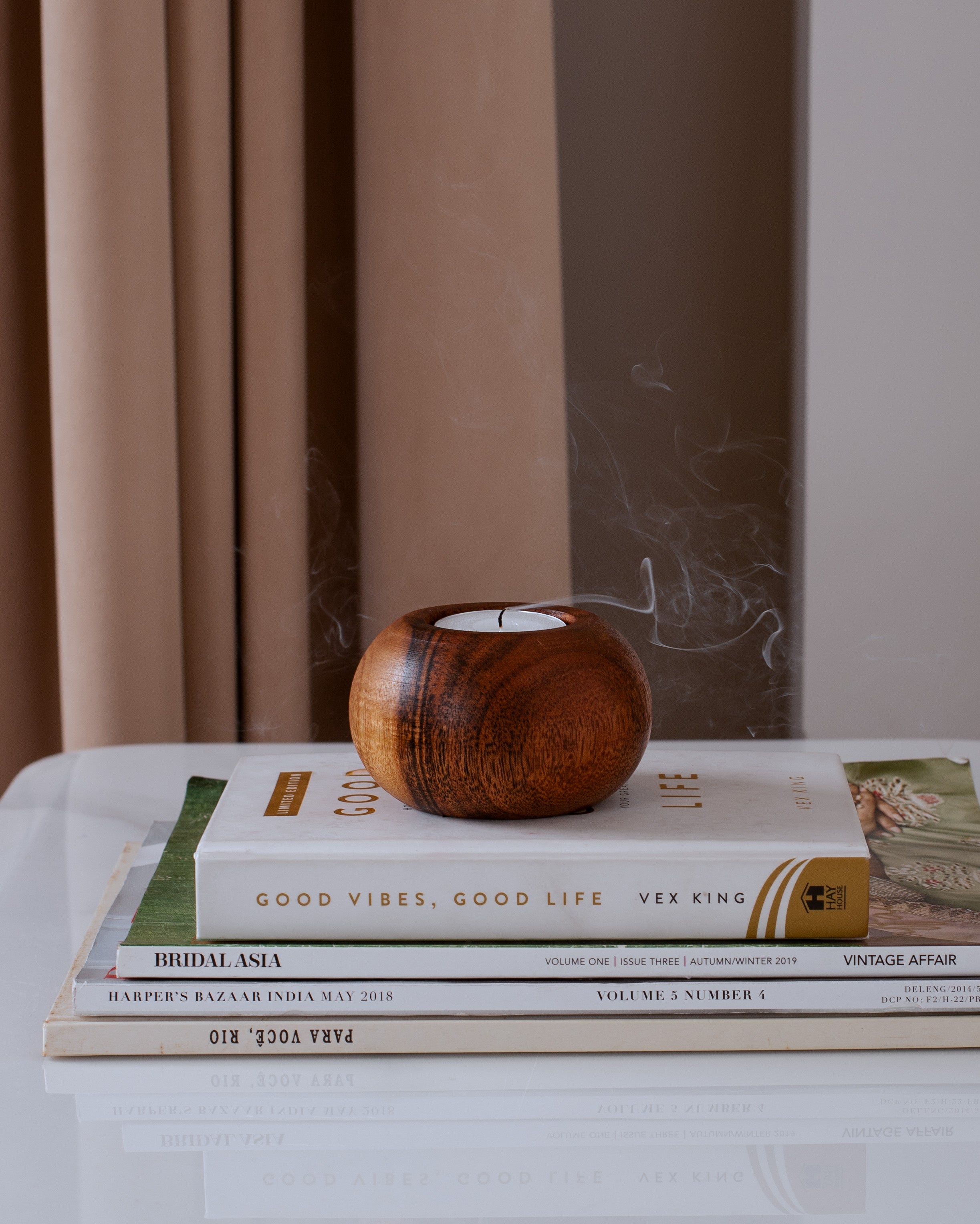 Nestle Wick Wooden Tealight Holder – Handcrafted Spiral Candle