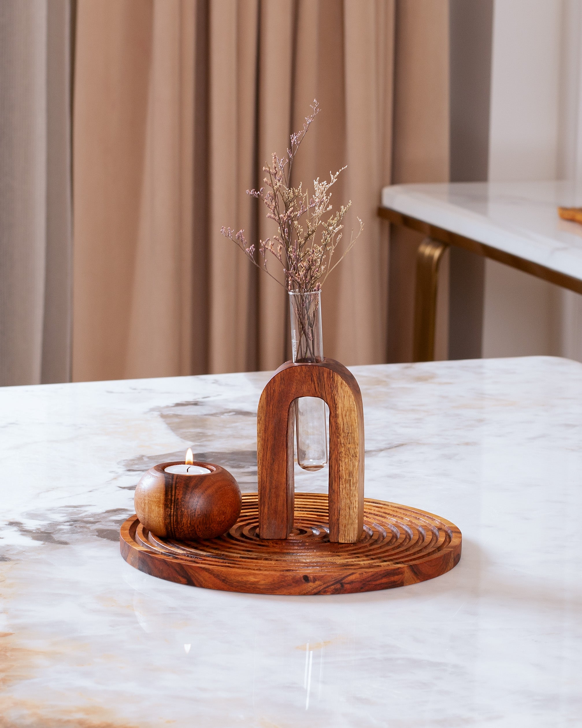 THE CRAFTED CANOPY / PLANTERS